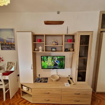 Apartment Riva *